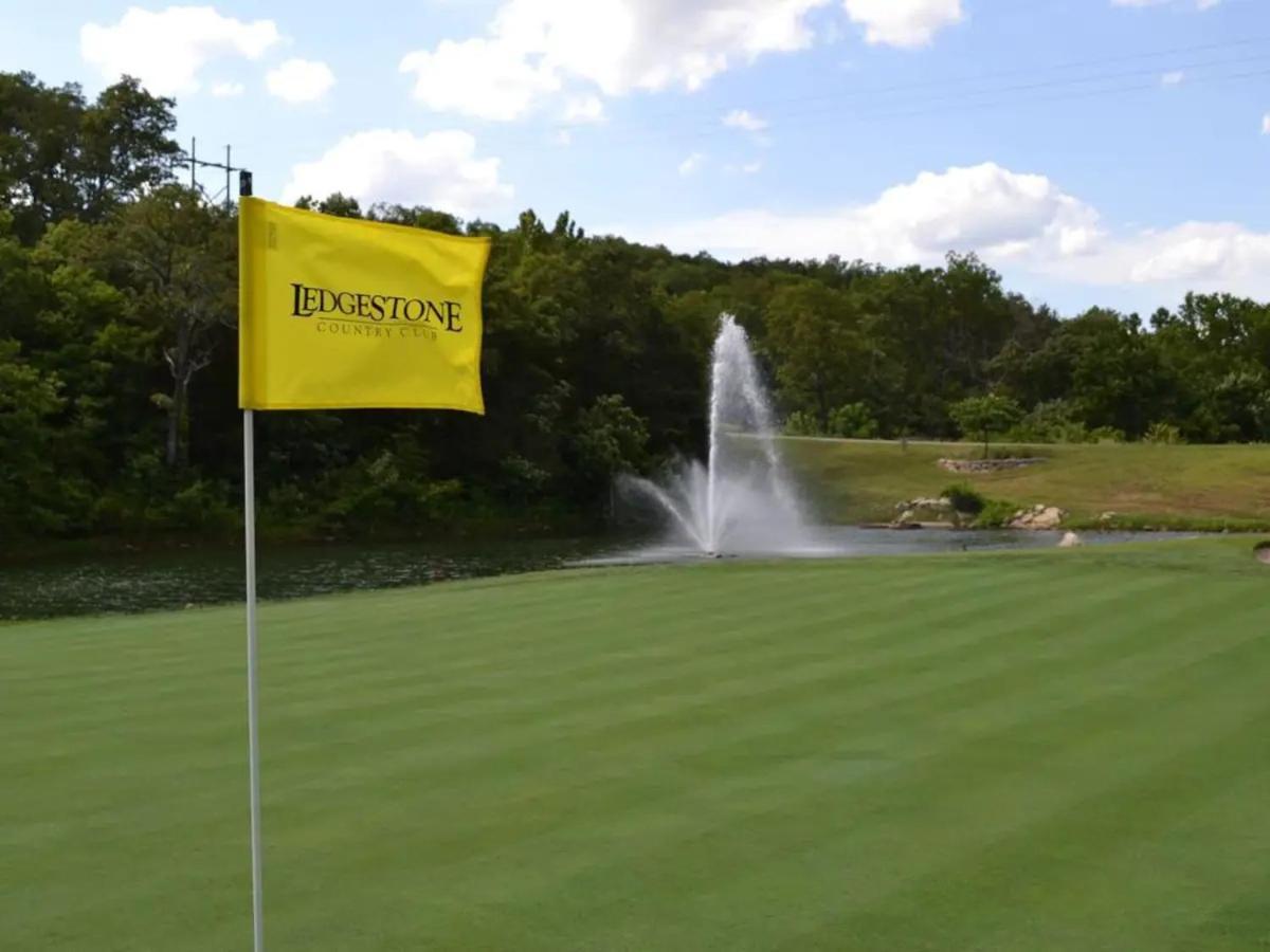 Golf On Site - Walk-In Shower - Jetted Tub - Free Attraction Tickets Included Branson Bagian luar foto